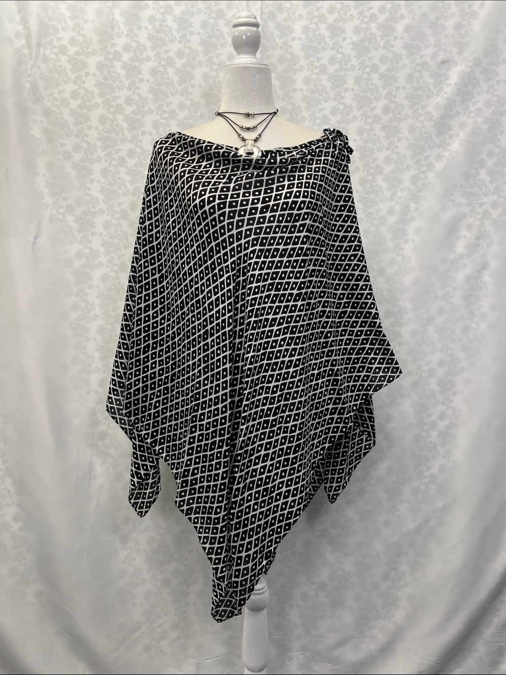 Geometric Black & White Poncho